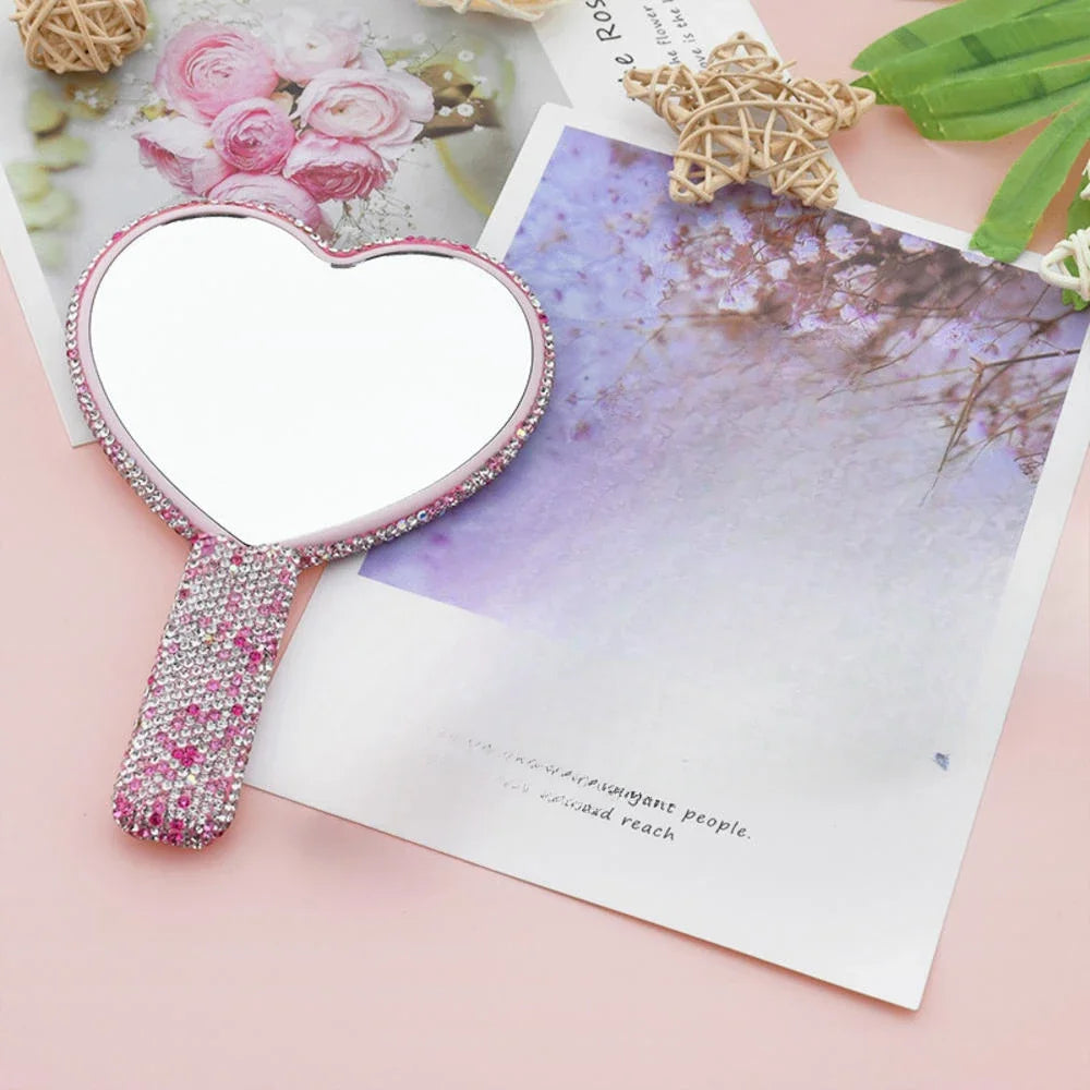 Diamond Handheld Makeup Mirror Love Heart Mirror Female Handle Makeup Cosmetic Beauty Tools Handheld Vanity Girls Make Up Mirror